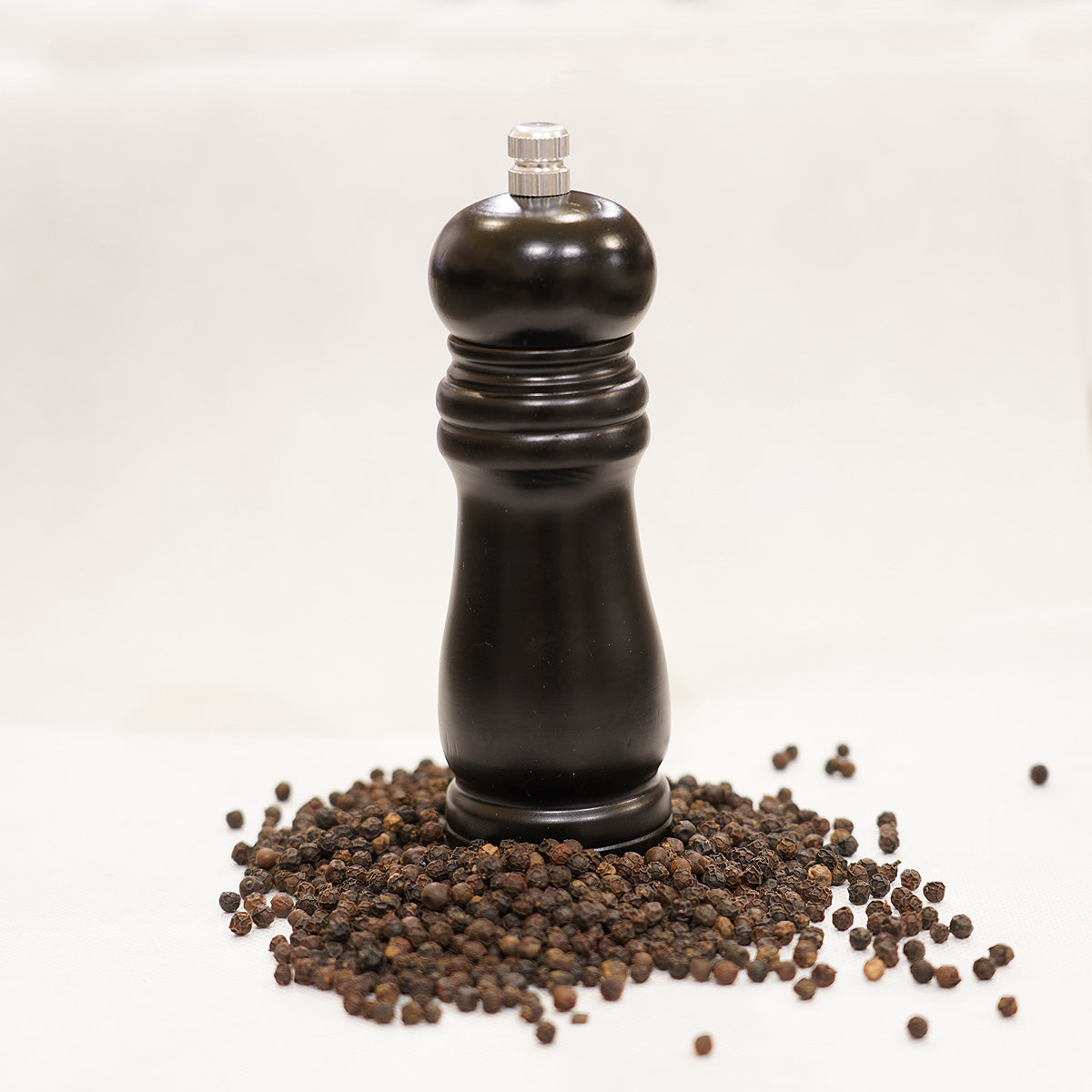 Pepper Grinder and 2 OZ Pepper
